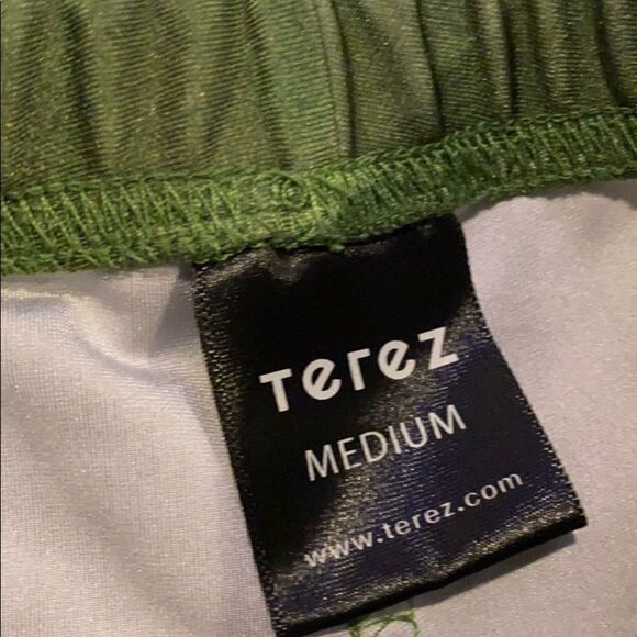 Terez Little Girls Army Green Cargo Print Leggings - Picture 6 of 7